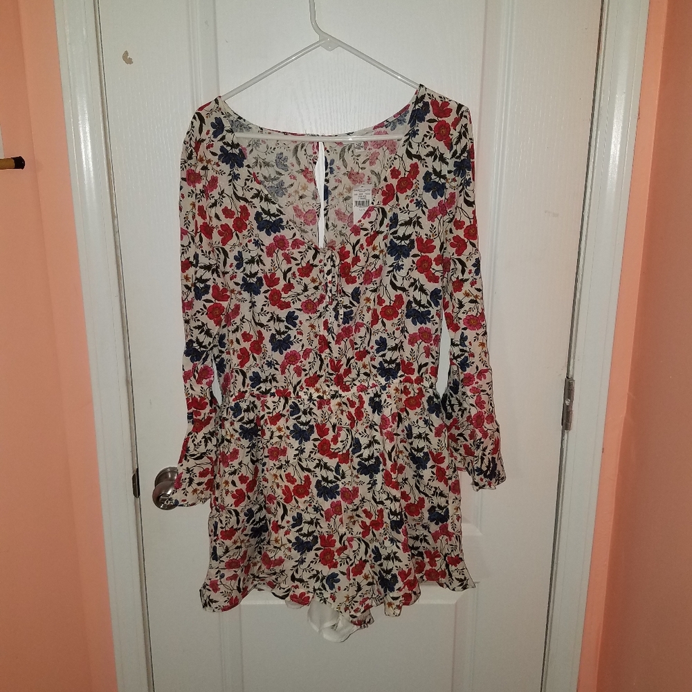 American Eagle Outfitters Floral Romper